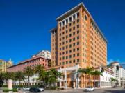 USAA房地产为迈阿密地区塔楼获得72万美元的Refi土地