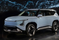 新款起亚 EV5 确认将于 2025 年在英国上市 功率高达 302 马力