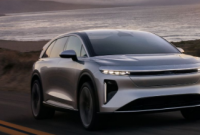 2025 年 Lucid Gravity 是一款引人注目的家用电动汽车