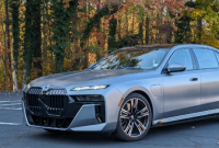 2024 BMW 750e xDrive First Drive：7 系插电式混合动力车也能
