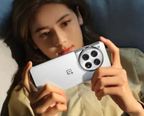 OnePlus 12 官方相机样品现已推出