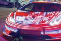 博主用 30,000 个 LED 装扮兰博基尼 Huracan