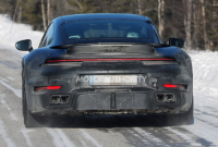  2025 款保时捷 911 Turbo S 混合动力车的开发已接近尾声