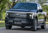 2022 款福特 F-150 Lightning 车主驾驶了近 100,000 英里