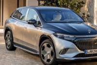 梅赛德斯-迈巴赫 EQS 680 SUV 现已在欧洲上市