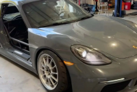 保时捷 718 Cayman 打造出令人惊叹的优秀漂移车