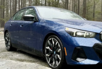 2024 BMW i5  xDrive 评测