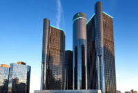 通用汽车正在从 RenCen 转向