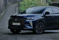 新款跨界车 DS 7 VAUBAN 配备 4x4 全轮驱动