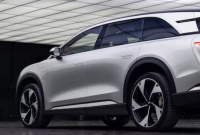 2025 年 Lucid Gravity SUV 首次亮相